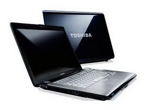 Toshiba SATELLITE A200-1M8 T7100 (Core 2 Duo 1800Mhz/15.4"/1024Mb/160.0Gb/DVD-RW)