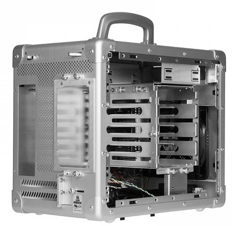 Itx tower. Lian li PC-tu200. Tu200a мини-ITX Cube. Lian li PC-tu100a Silver. Компьютерный корпус Lian li PC-a04 Silver.