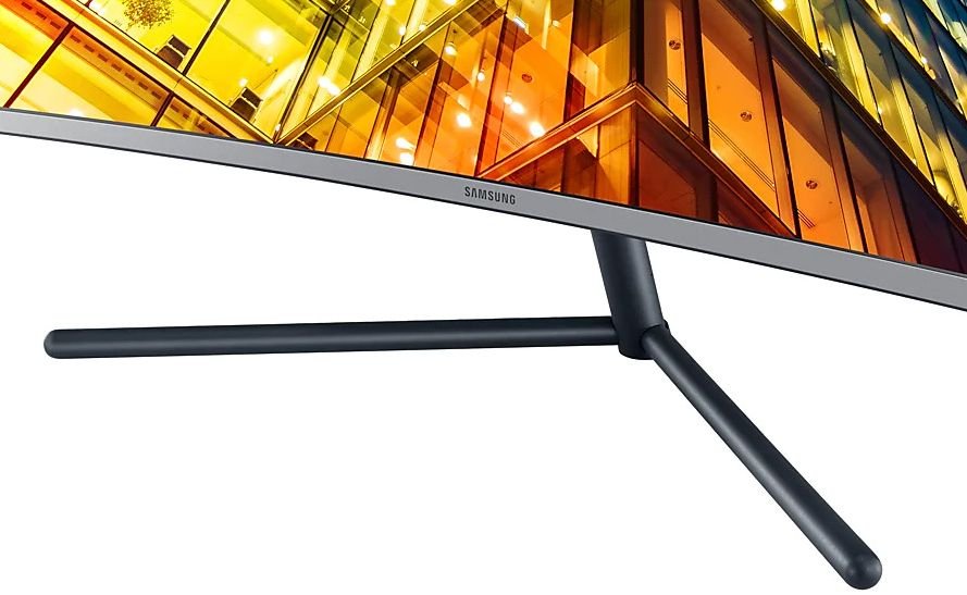 Монитор Samsung 32" U32R590CWI
