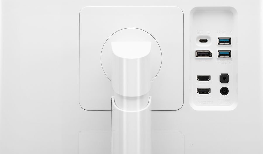 Монитор LG 27" 27UD88-W