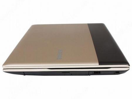 Ноутбук Samsung RV520 (NP-RV520-S03)