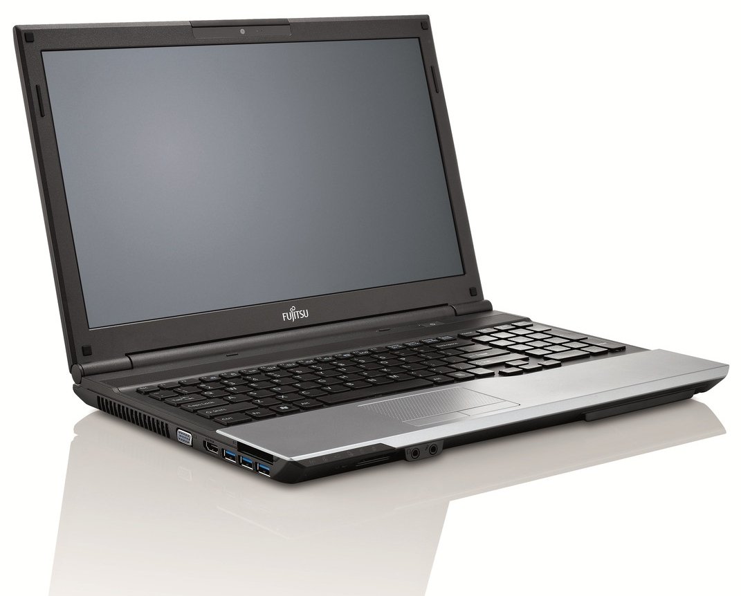 Ноутбук Fujitsu LifeBook AH532