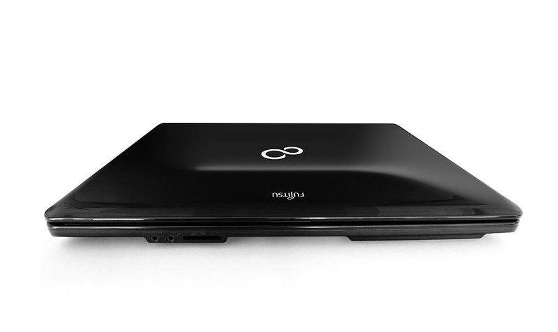 Ноутбук Fujitsu LifeBook AH530