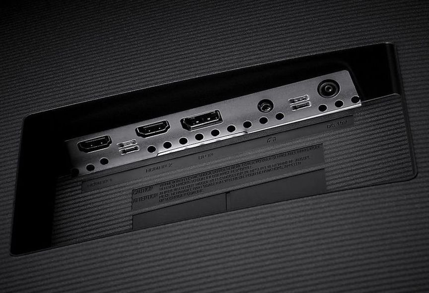 Монитор Samsung 32" U32J590UQI