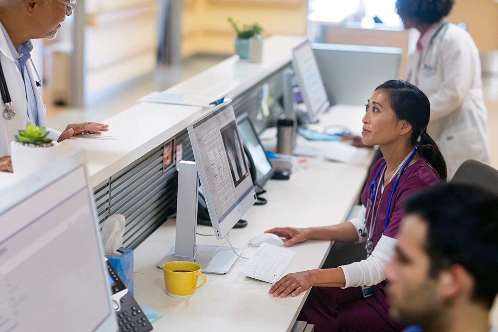 Монитор HP 27" HC270cr Healthcare Edition (1QW03AA)