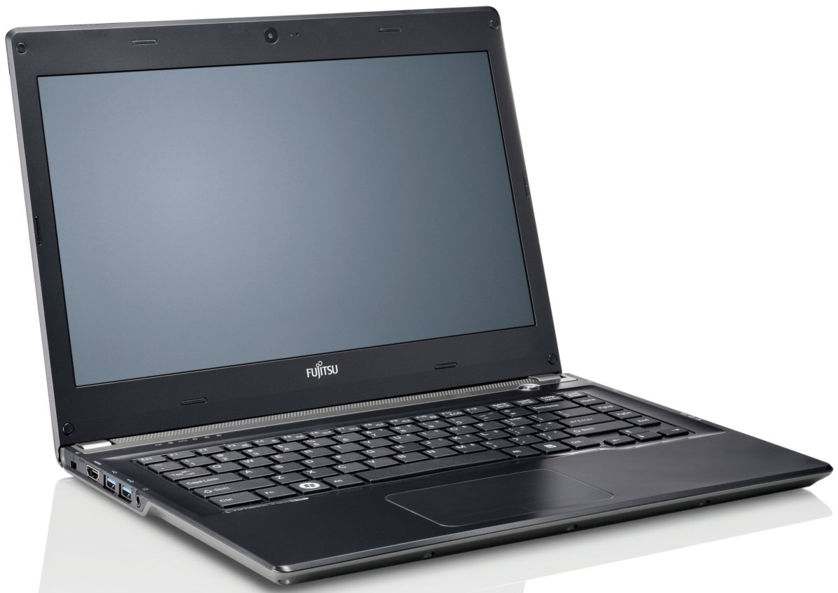 Ноутбук Fujitsu LifeBook UH552 Silver